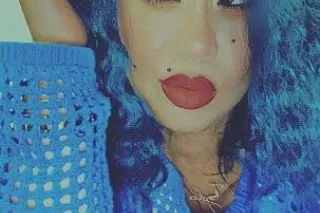 Short & Stacked Like Hotcakes ... - Image 3