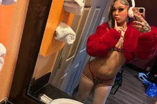 sexy tight wet pussy come see ... - Image 3