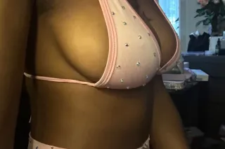 Your New Addiction 🍒🍫🧚🏽 - 22 - Image 4