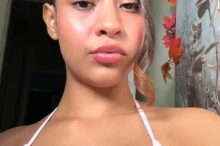 Pretty Petite Latina AVAILABLE... - Image 2