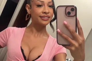 Pretty Petite Latina AVAILABLE... - Image 4