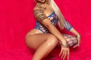 double trouble thick mami - Image 2