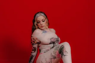 Waiting for the lucky one to come my way ❤ Is that you  I hope so ❤ - Image 4